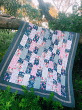 Load image into Gallery viewer, Flora & Fauna Quilt - Kit