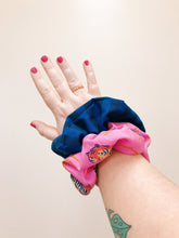 Load image into Gallery viewer, DIY Jumbo Scrunchie Kit