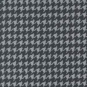 Farmhouse Flannels lll - Houndstooth - Black - 50cm