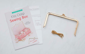 Kiss Clasp Sewing Box - Kit ZW2583