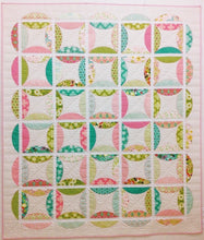 Load image into Gallery viewer, Melon Pie Quilt - Physical Pattern
