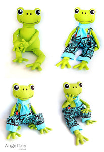 Fergus the Frog Pattern